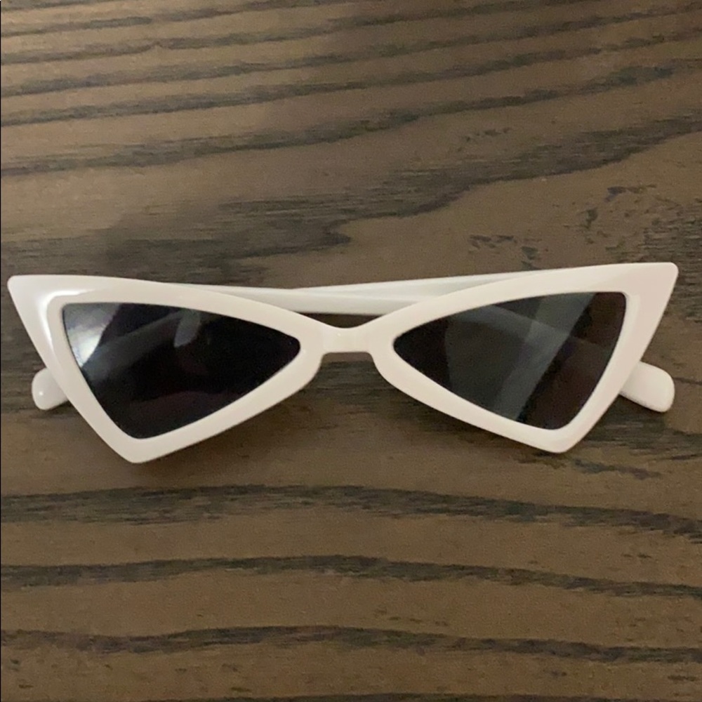 Black/White small frame skinny Cat Eye Sunglasses